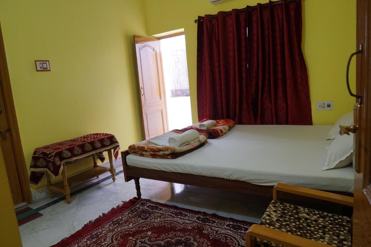 Rahul Guest House Бодх-Гая Экстерьер фото
